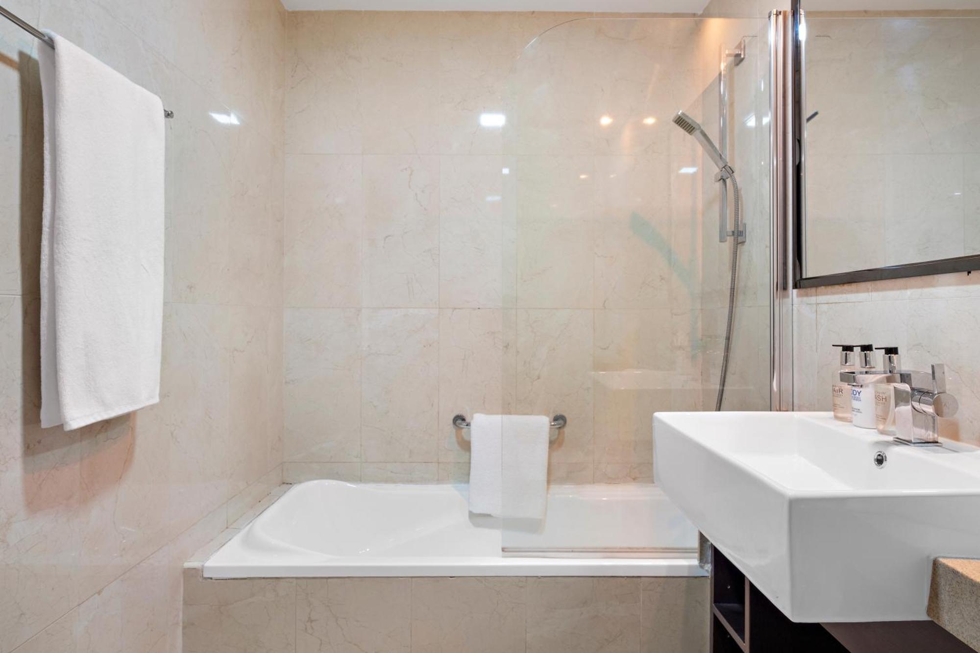 Spacious 1Br Botanica Towers, Dubai Marina Apartment Exterior photo